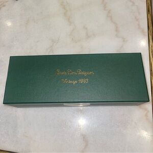 Dom Perignon Champagne 1993 Collector’s box
